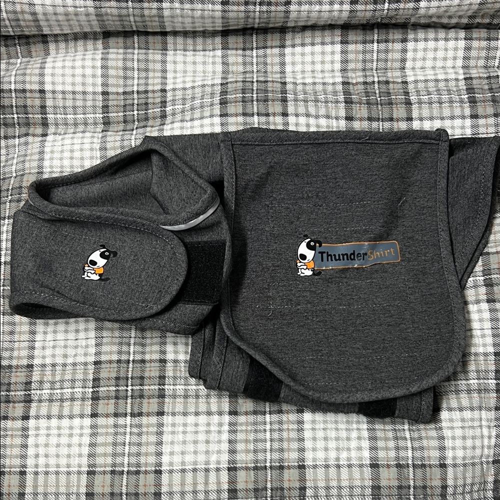 Thundershirt Charcoal Pet Calming Wrap